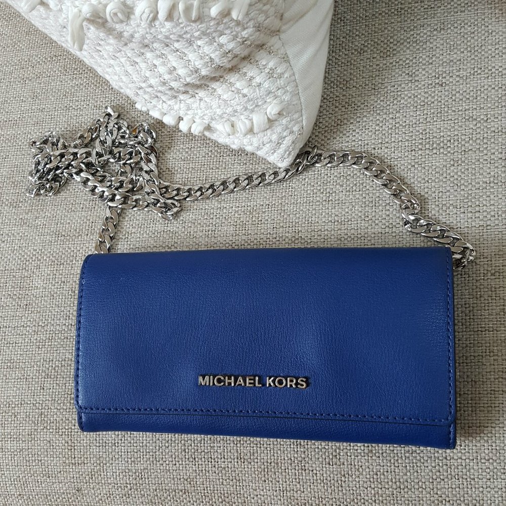 MICHAEL KORS Blue WALLET W/CHAIN